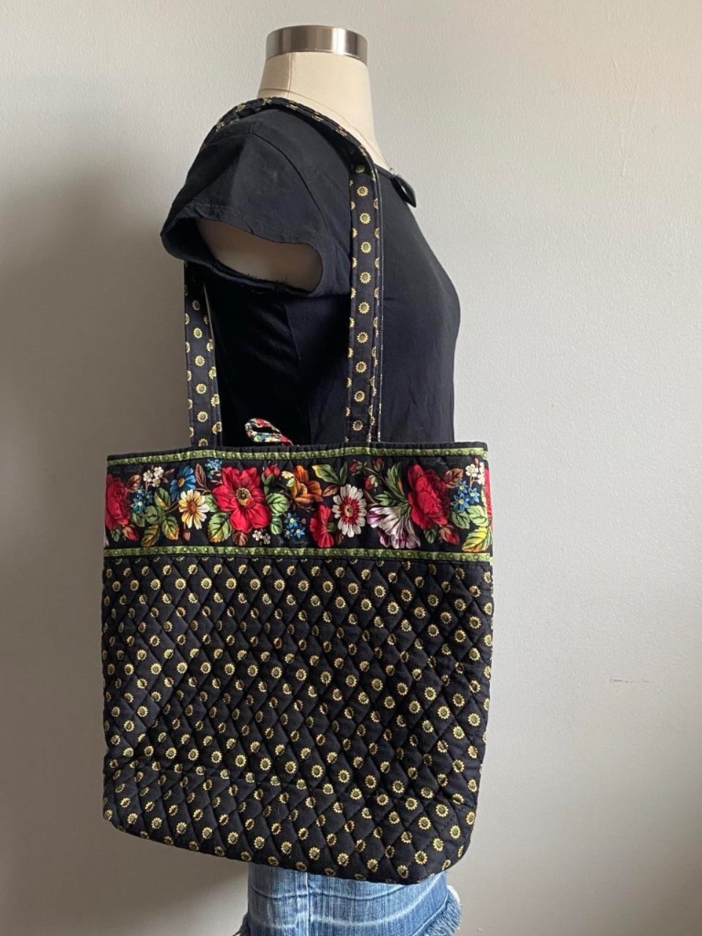 Vintage Vera Bradley Cottage core floral quilted tote bag